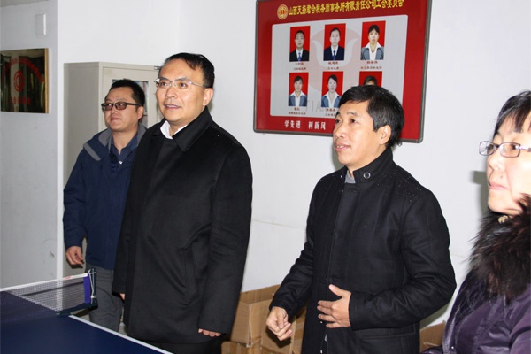 市總會(huì)領(lǐng)導(dǎo)對天揚(yáng)工會(huì)群團(tuán)工作進(jìn)行考察01